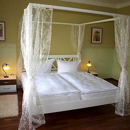فندق Am Schuetzenberg 4*