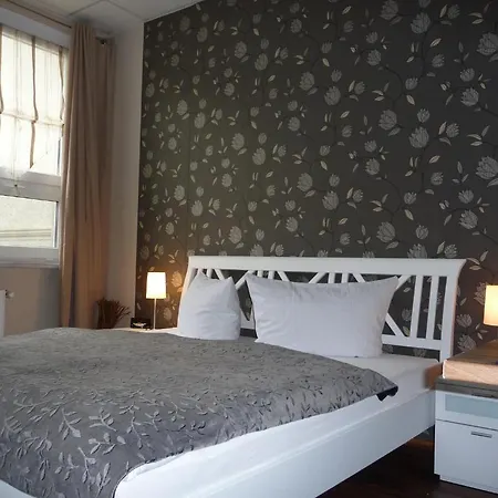 Am Schuetzenberg 4*